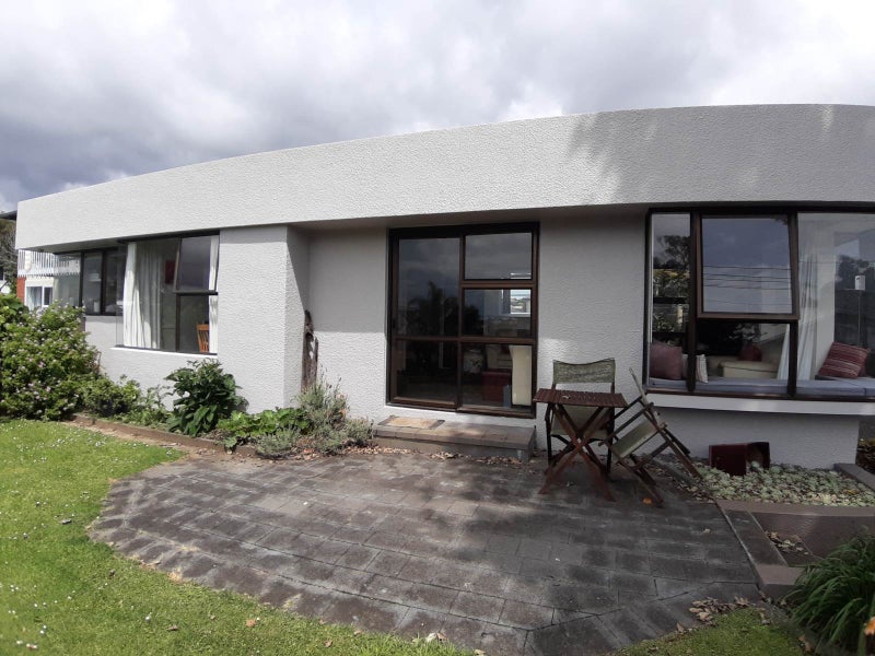 1/4 Prospect Terrace, Milford, Auckland - Carousel 2