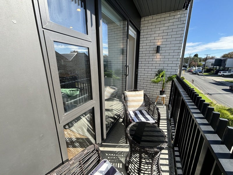 104/0 Fraser Avenue, Northcote, Auckland - Carousel 12