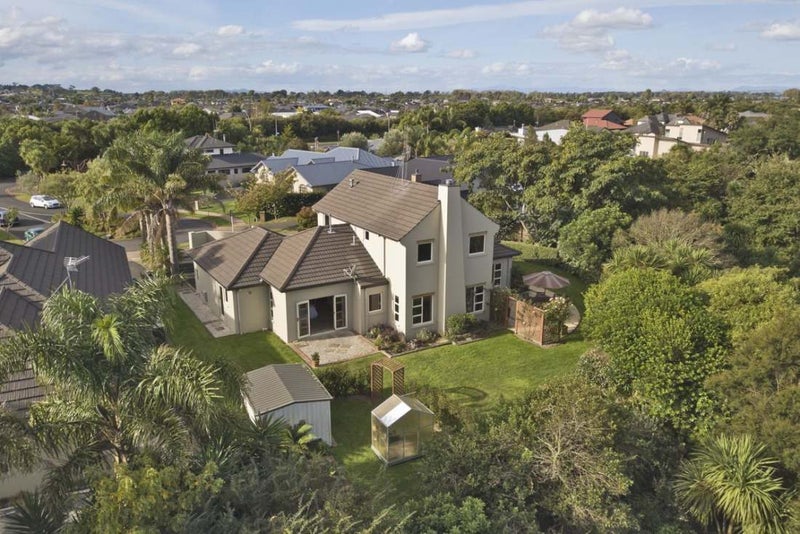 10 Takapu Place, Huntington, Hamilton - Carousel 24
