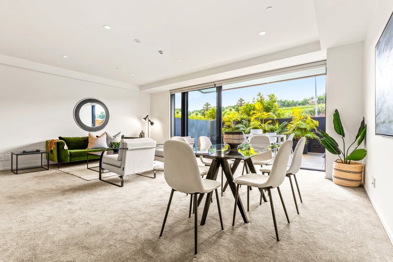 1 Bluegrey Avenue, Stonefields, Auckland - Carousel 1