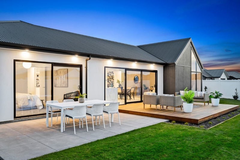 4 Timara Crescent, Marshland, Christchurch - Carousel 1