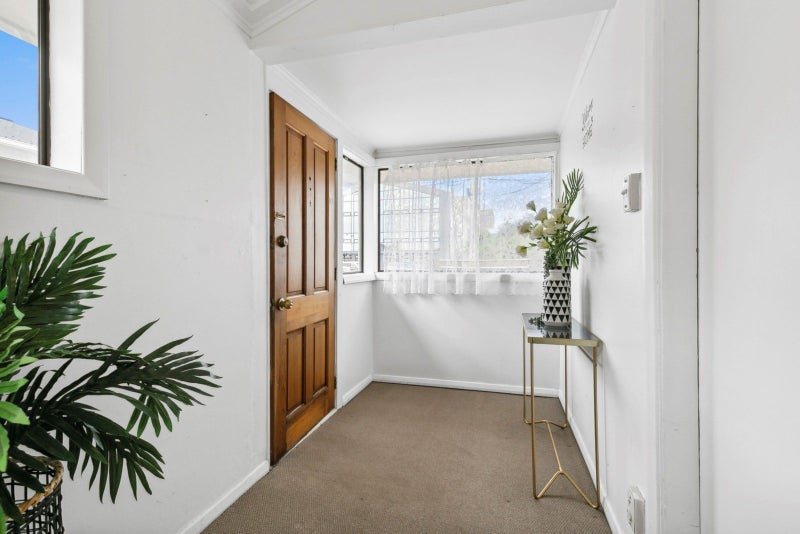 20 Bouverie Street, Petone, Lower Hutt - Carousel 2