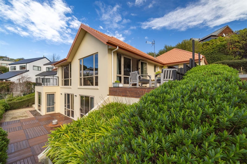 4 Studfold Row, Westmorland, Christchurch - Carousel 1
