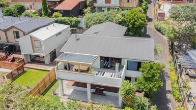 36 Maryland Street, Point Chevalier, Auckland - Carousel 1