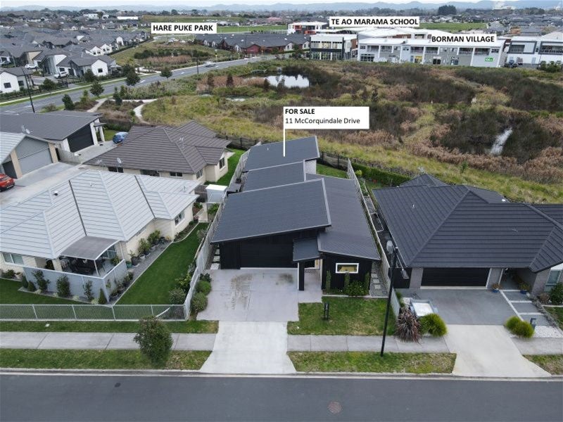 11 McCorquindale Drive, Flagstaff, Hamilton - Carousel 2