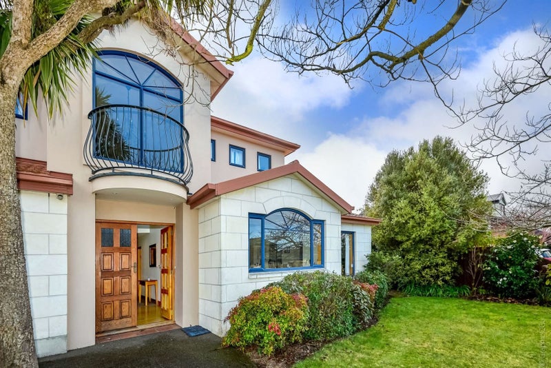 7 Fairway Drive, Shirley, Christchurch - Carousel 1