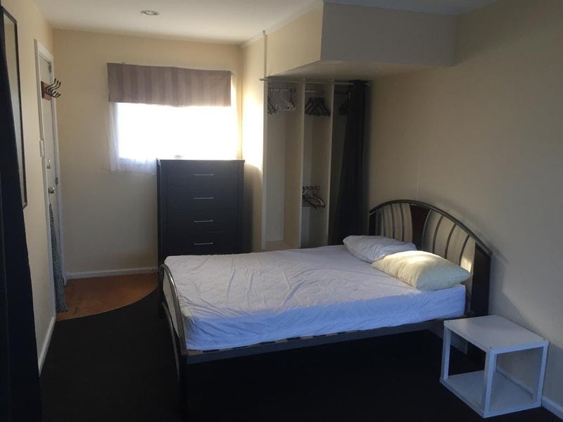 33 Ruawai Road, Mount Wellington, Auckland - Carousel 2