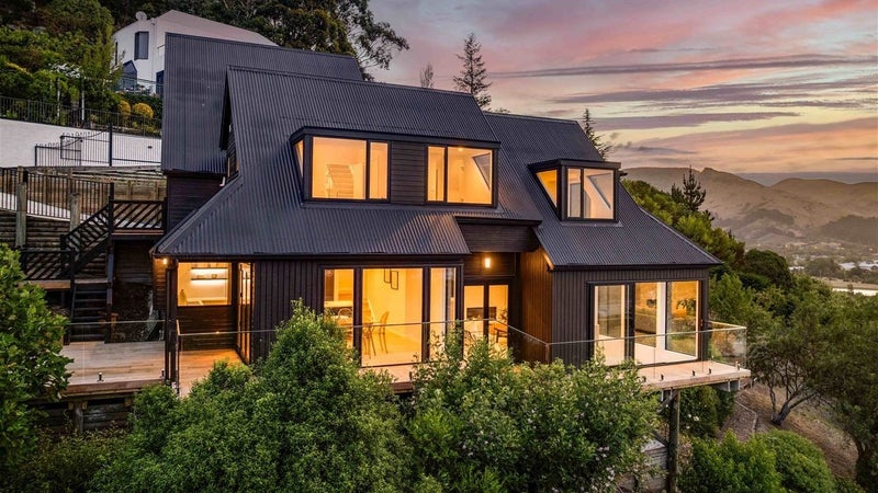 19 Osmond Lane, Mount Pleasant, Christchurch - Carousel 1