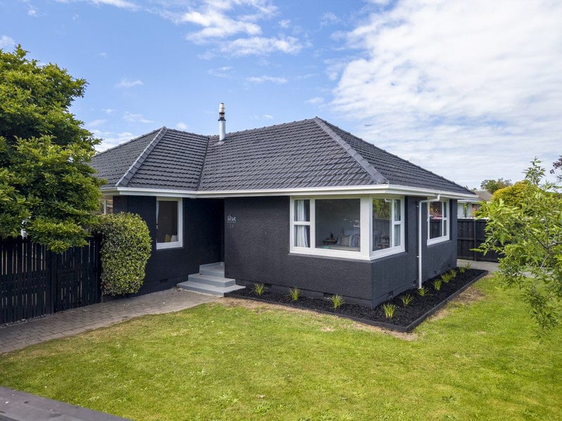 14 Bourne Crescent, Papanui, Christchurch - Carousel 1