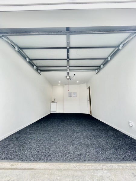 10/10 Vinifera Place, Fairview Heights, Auckland - Carousel 15