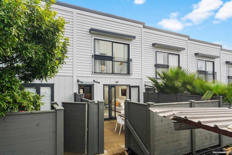 22/3 Burton Street, Grafton, Auckland - Carousel 2