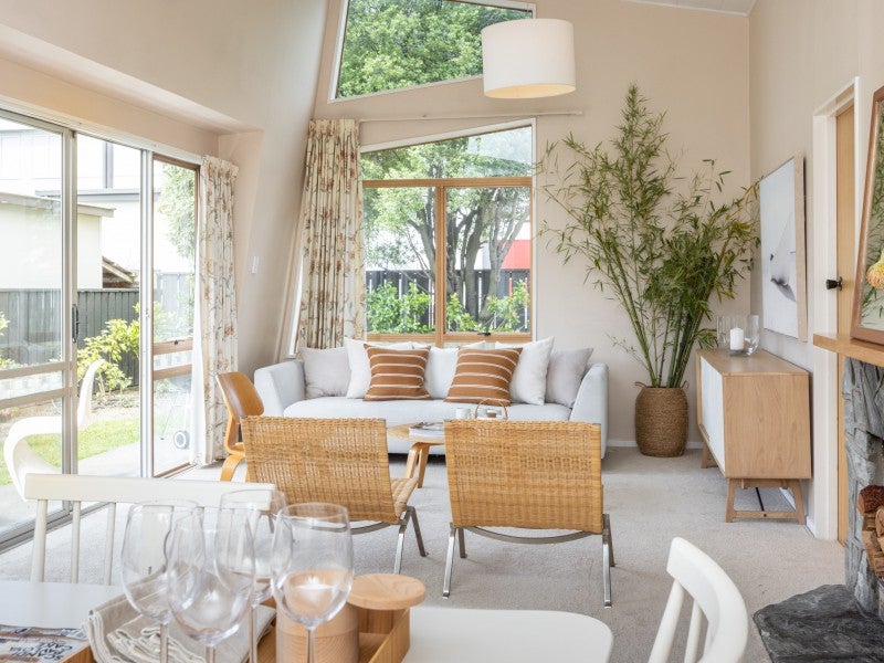 51 Freyberg Avenue, Tamatea, Napier - Carousel 1