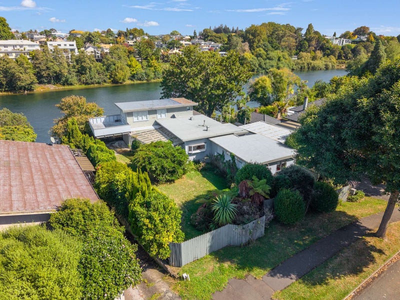 481 River Road, Fairfield, Hamilton - Carousel 1