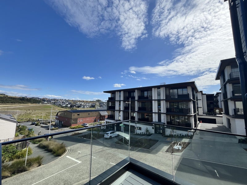 1/28 Pennant Street, Long Bay, Auckland - Carousel 11