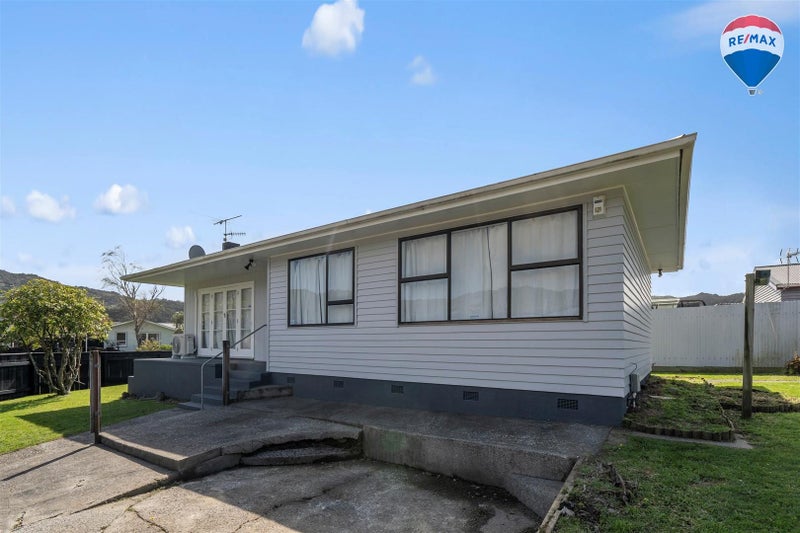 8 Meremere Street, Wainuiomata, Lower Hutt - Carousel 17