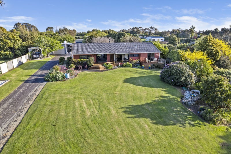 18 Onaero Beach Road, Onaero, Waitara - Carousel 1