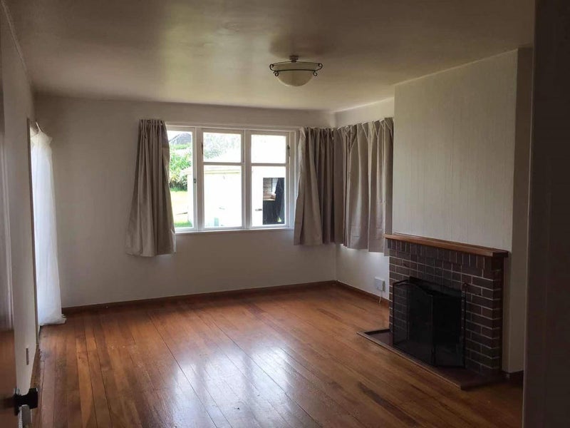 40 Wattle Street, New Lynn, Auckland - Carousel 2