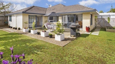 19 Riplington Road, Huntington Park, Auckland - Carousel 1