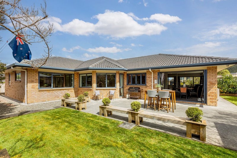 3 Riverstone Drive, Riverstone Terraces, Upper Hutt - Carousel 1