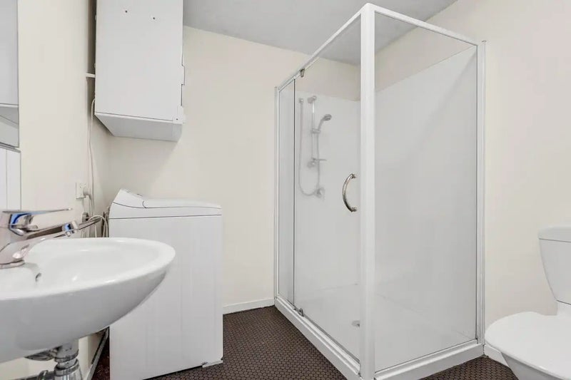 1B/4 Marjorie Jayne Crescent, Otahuhu, Auckland - Carousel 7