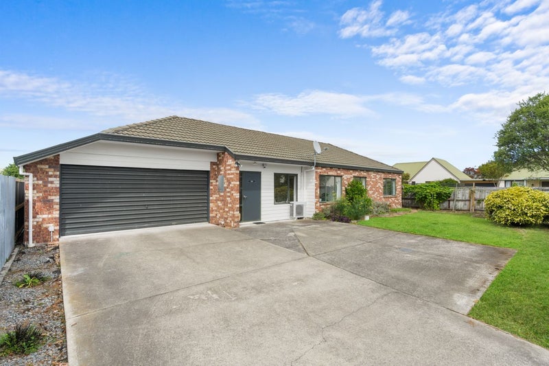 18A Owens Terrace, Upper Riccarton, Christchurch - Carousel 1