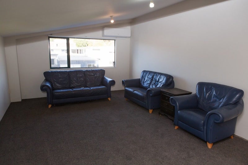 20/246 Taranaki Street, Mount Cook, Wellington - Carousel 2