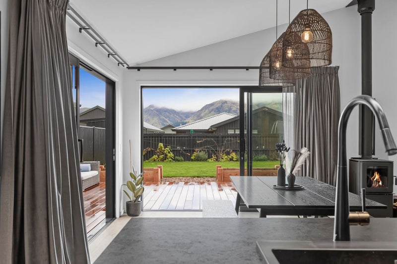 19 Dunn Street, LAKE HAWEA - Carousel 1