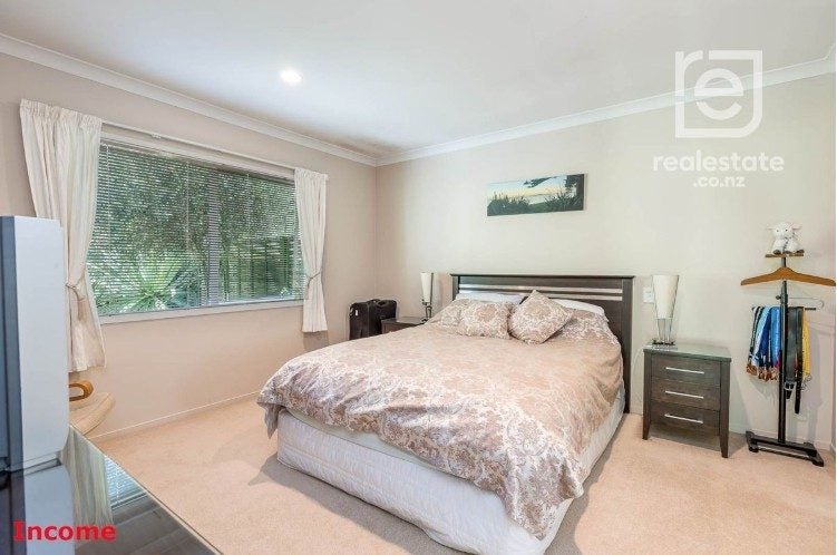 2 Manon Crescent, Greenhithe, Auckland - Carousel 11