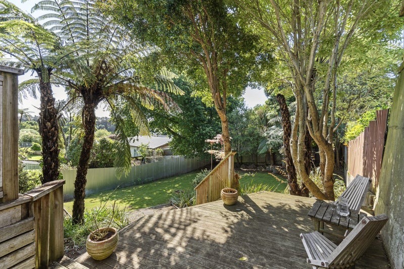 8 Parsons Street, Vogeltown, New Plymouth - Carousel 1