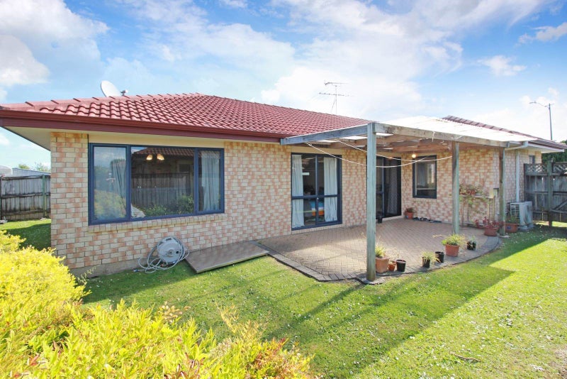 28 Stellata Court, Randwick Park, Auckland - Carousel 2