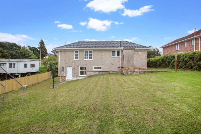 21 Lynwood Road, New Lynn, Auckland - Carousel 2