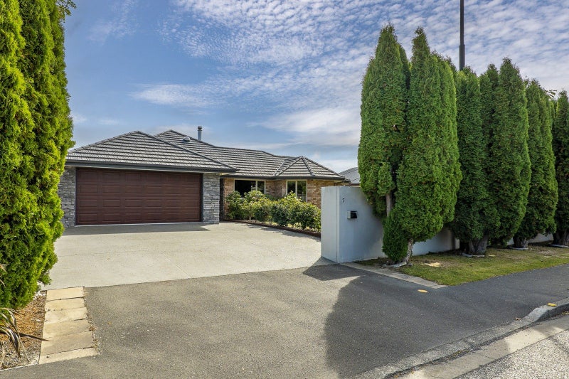 7 Jarnac Boulevard, Yaldhurst, Christchurch - Carousel 1