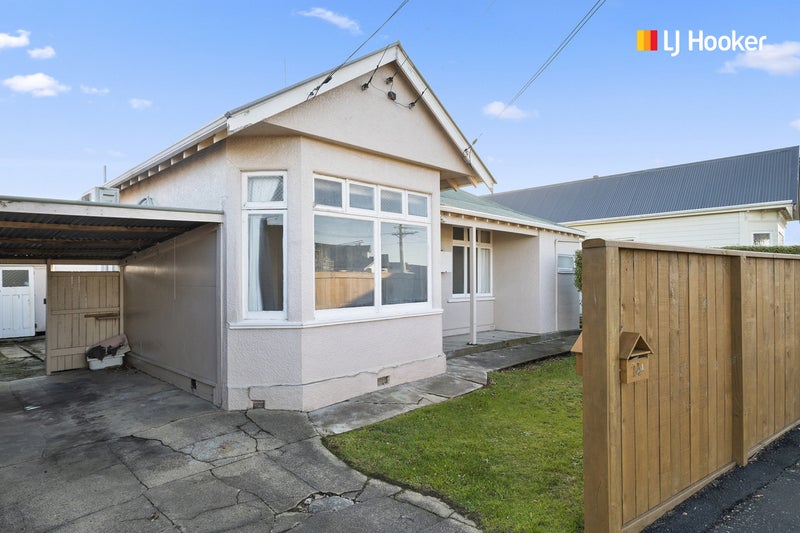 74 Hargest Crescent, Saint Clair, Dunedin - Carousel 1