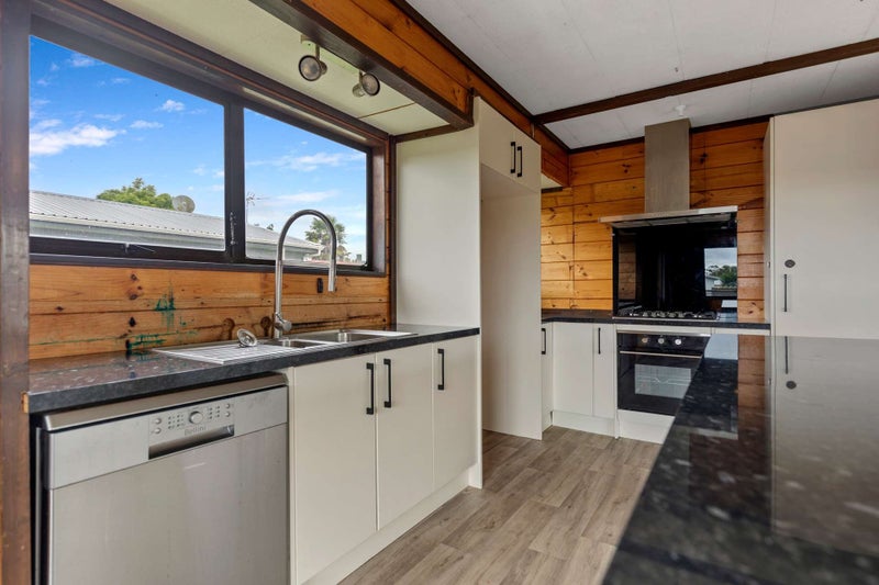 169 Windermere Drive, Poike, Tauranga - Carousel 2