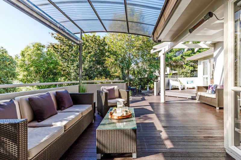 52 Goldfinch Rise, Unsworth Heights, Auckland - Carousel 1