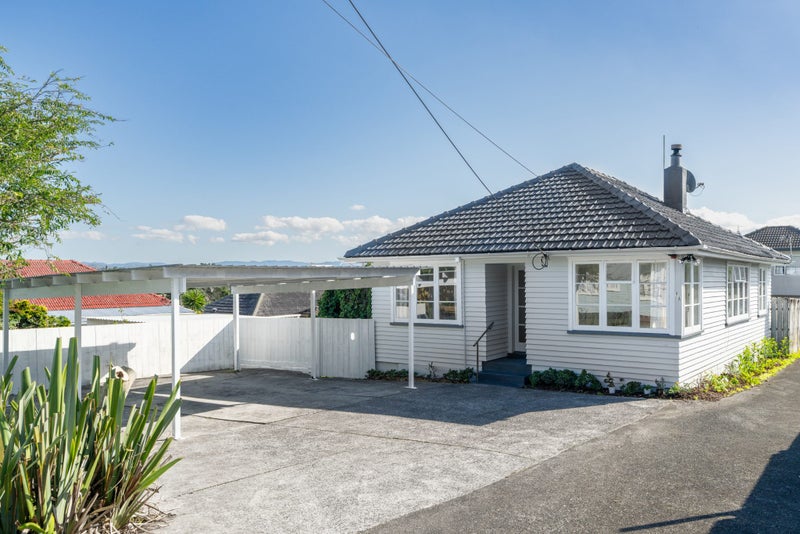 1/9 Beagle Avenue, Owairaka, Auckland - Carousel 1