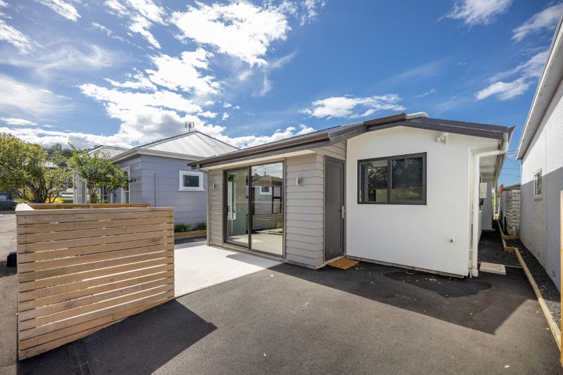 8 Edwin Street, Caversham, Dunedin - Carousel 1