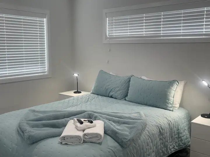 128 Millwood Glen, Mill Road - Carousel 37