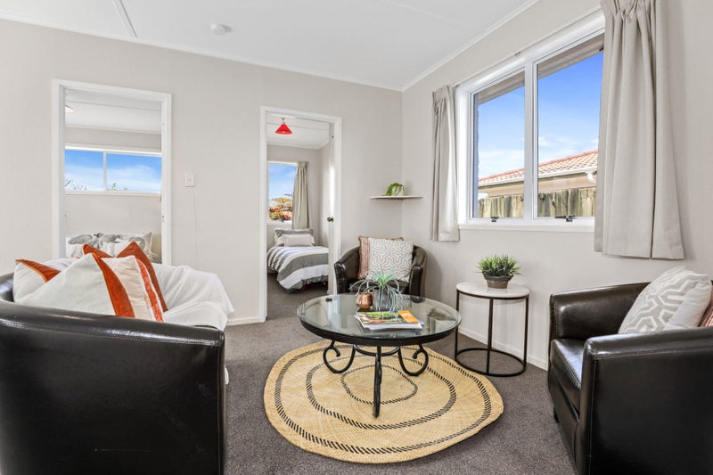 14C GREY STREET, GLENHOLME, Rotorua - Carousel 2