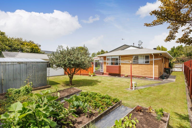 18 Lane Place, Awapuni, Palmerston North - Carousel 19