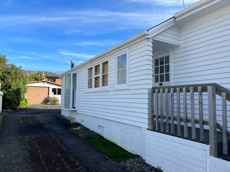 61 Duke Street, Mount Roskill, Auckland - Carousel 2