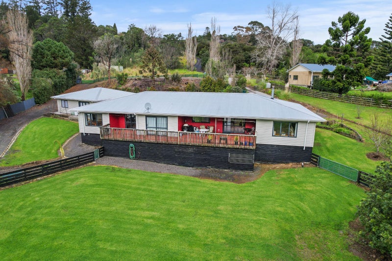 9C Valder Place, Waiomu, Thames - Carousel 2