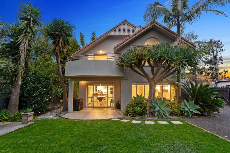 2/12 Wolsley Avenue, Milford, Auckland - Carousel 1