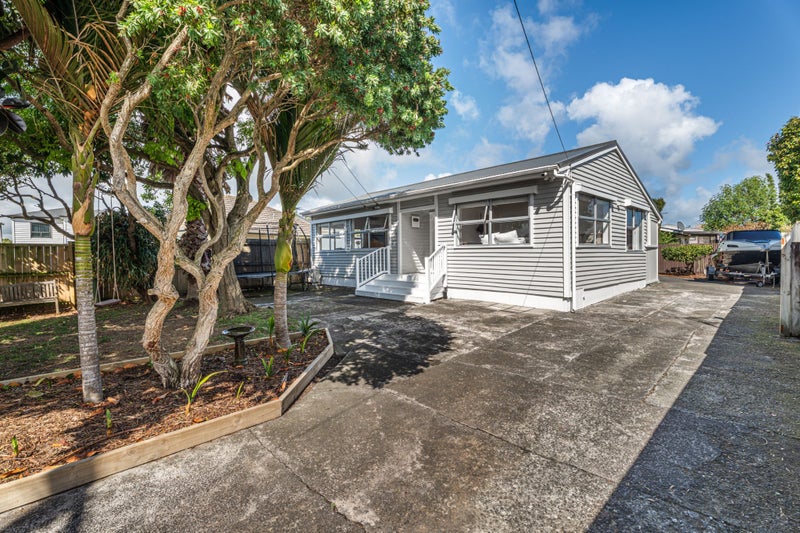 6 George Street, Mangere East, Auckland - Carousel 1