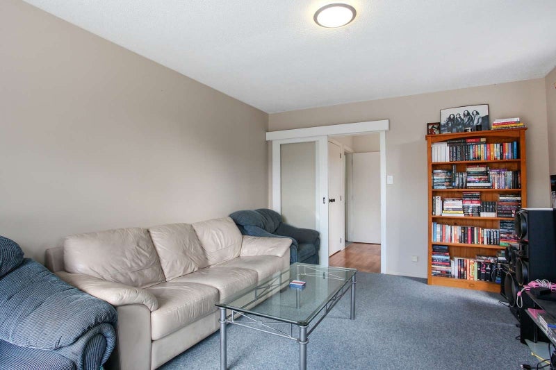 4/19 Whitmore Street, Edgeware, Christchurch - Carousel 2