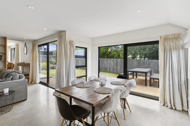 45 Finch Street, Morningside, Auckland - Carousel 2