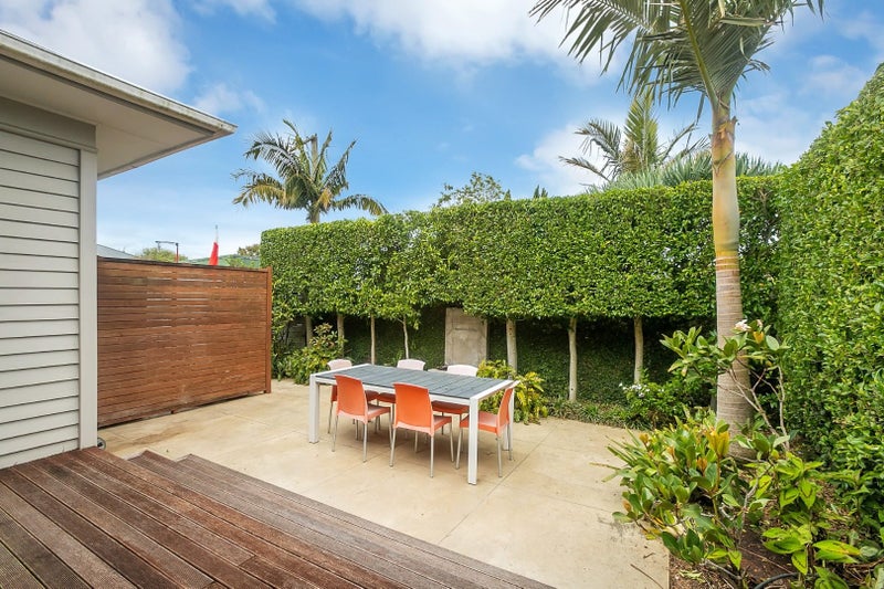 23 Dignan Street, Point Chevalier, Auckland - Carousel 2