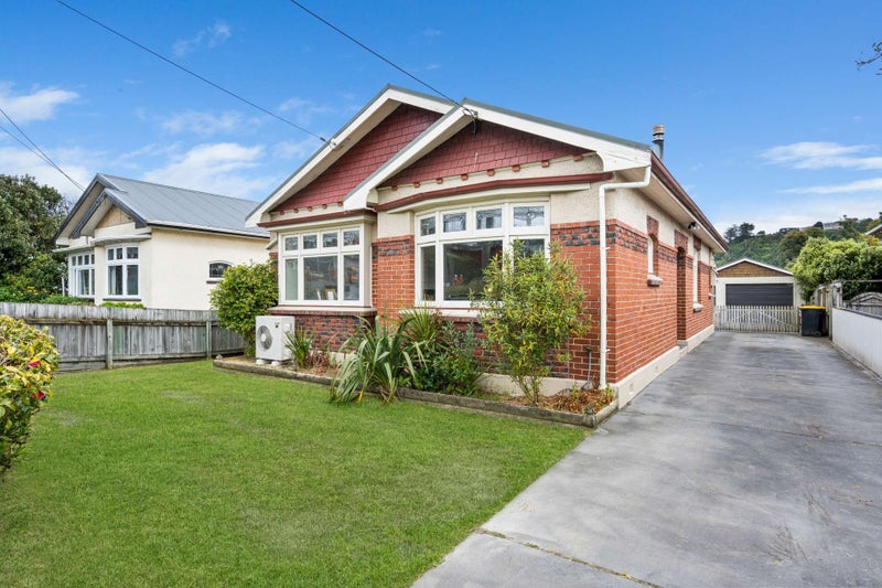 23 Somerville Street, Andersons Bay, Dunedin - Carousel 1