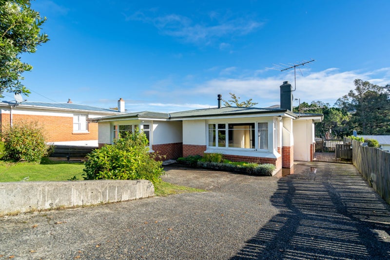 405 Pine Hill Road, Pine Hill, Dunedin - Carousel 1