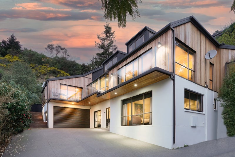 2 Cannon Hill Crescent, Mount Pleasant, Christchurch - Carousel 2